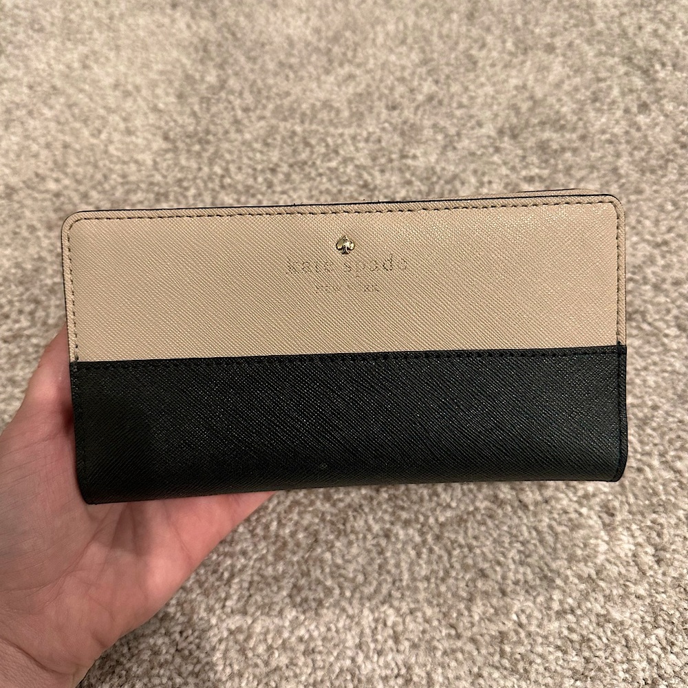 Kate Spade Staci Slim Bi-Fold Wallet